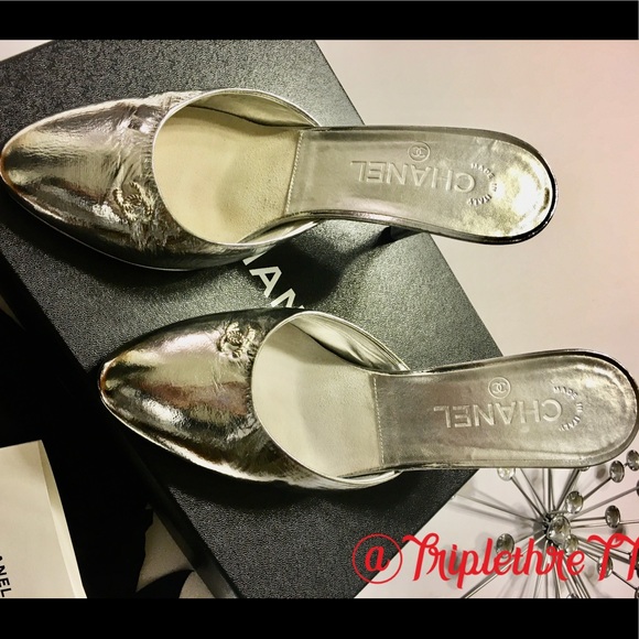 ❌❌SOLD❌❌SOLD.  Chanel Silver Mule Summer 201 - Picture 7 of 8